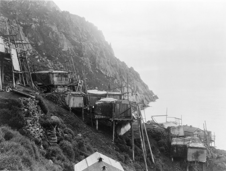 King Island village Curtis LOC 3c07283v