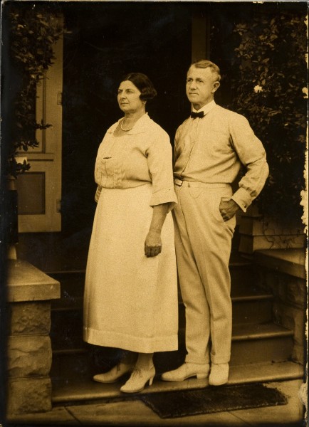Mom and Dad on their Anniversary LACMA M.91.359.10