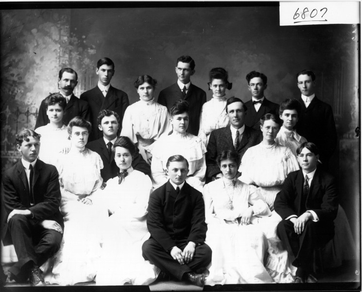 Ohio State Normal College Darke County student group in 1905 (3192357962)