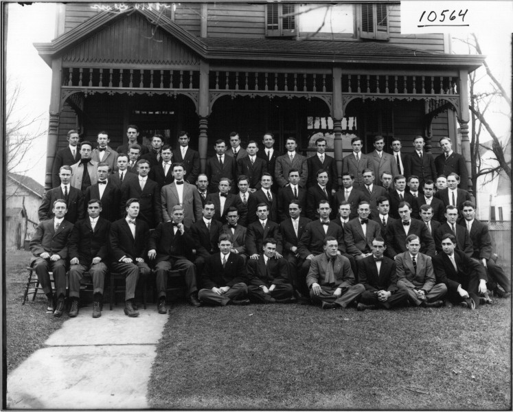 Phrenecon Society group portrait 1911 (3192266862)