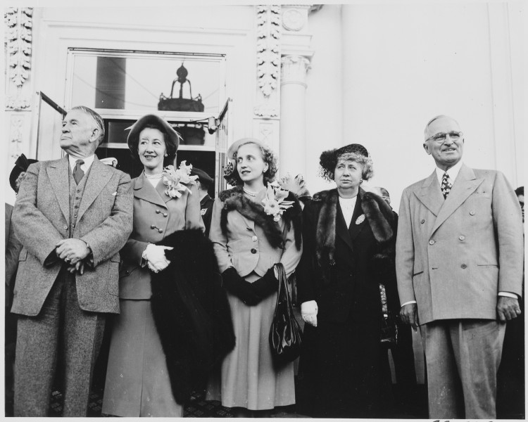 President and Mrs. Harry S. Truman, Vice President-elect Alben W. Barkley, Mrs. Max Truitt, and Margaret Truman... - NARA - 199950