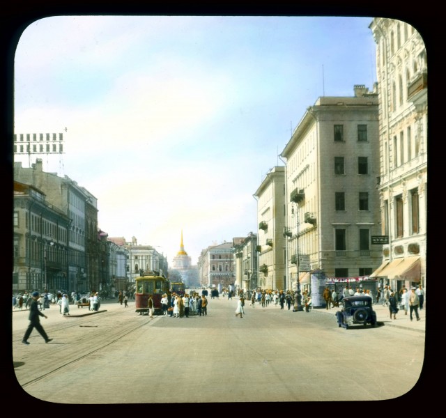 Saint Petersburg. Nevsky Prospect view along the street toward the Admiralty Building 2