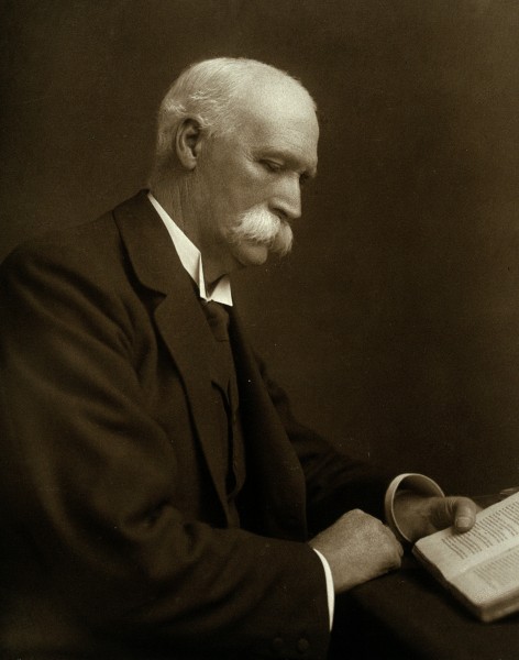 Sir William Macewen. Photograph by T. & R. Annan & Sons. Wellcome V0026759