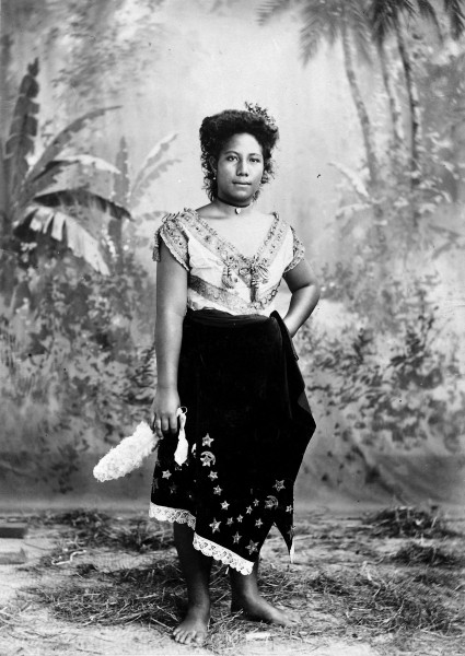 Suenga, a young Samoan woman, ca. 1880-1900