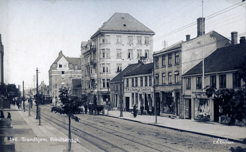 Th. Wiigs Bageri & Conditori i Prinsens gate (ca. 1915)
