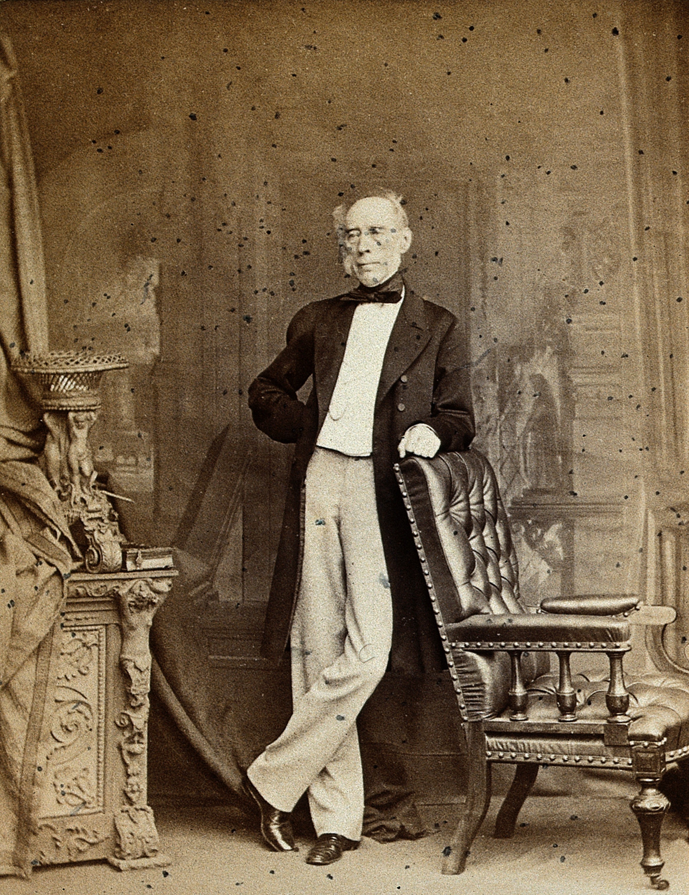 Sir James Clarke. Photograph by Ernest Edwards, 1867. Wellcome V0028406
