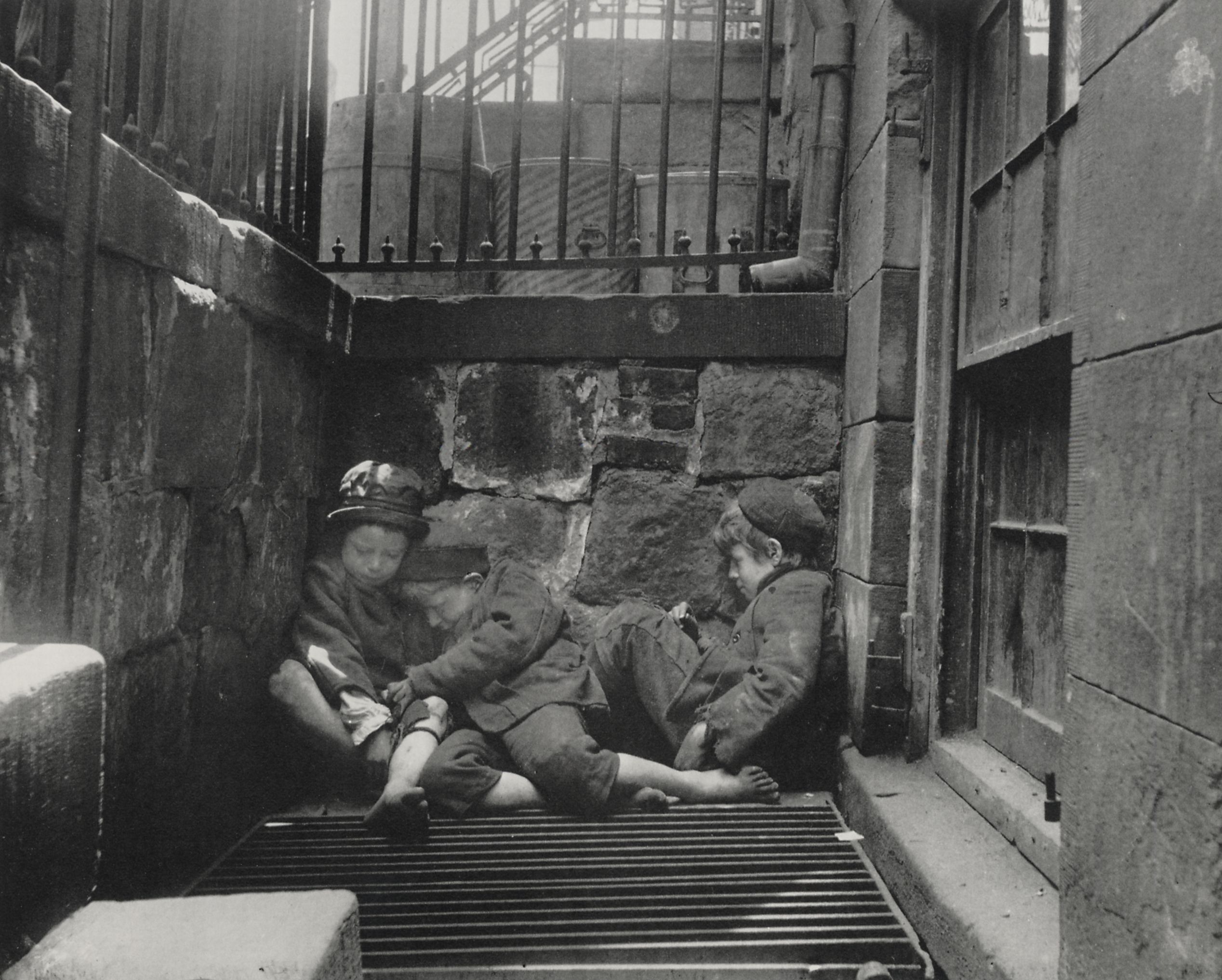 Sleeping, homeless children - Jacob Riis