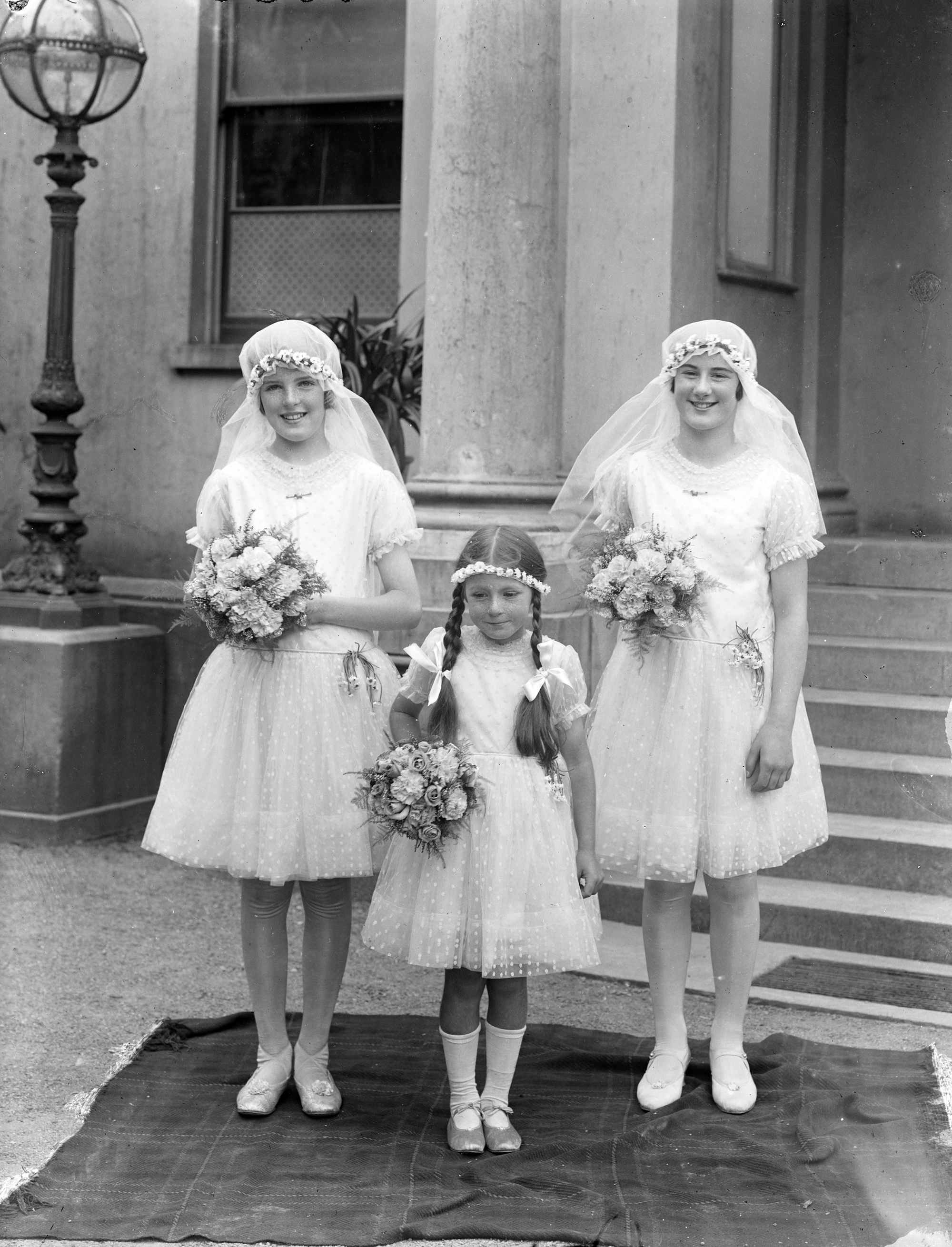 Smiliest flower girls ever? (7392787374)