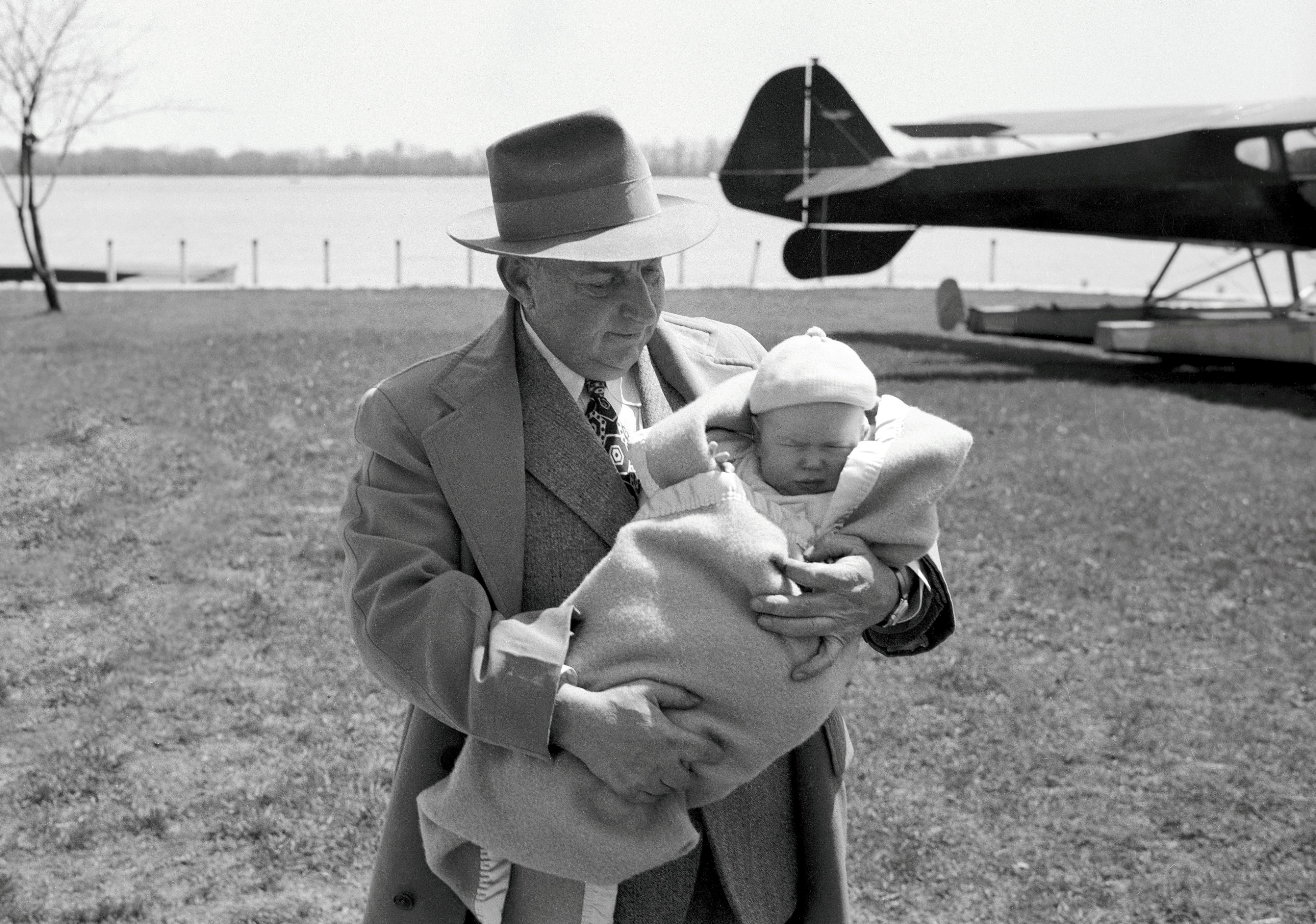 Harry G Garland with son Harry in 1947.
