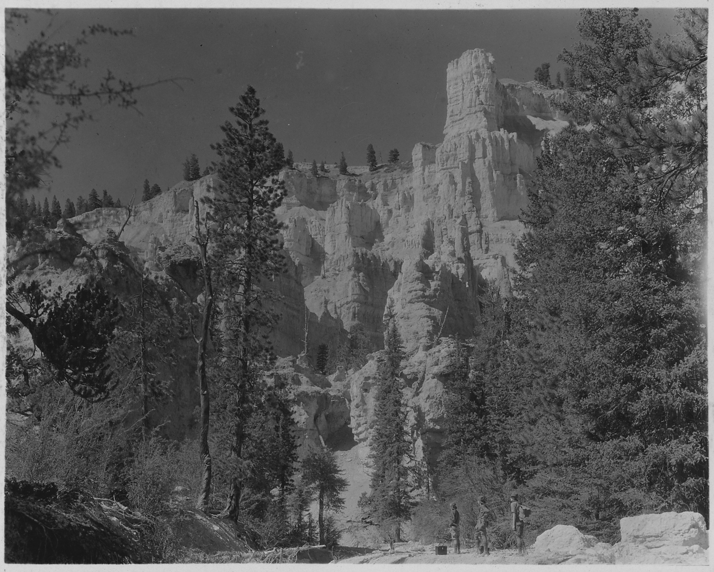 Tourists on trail, bottom of Bryce Canyon. - NARA - 520325