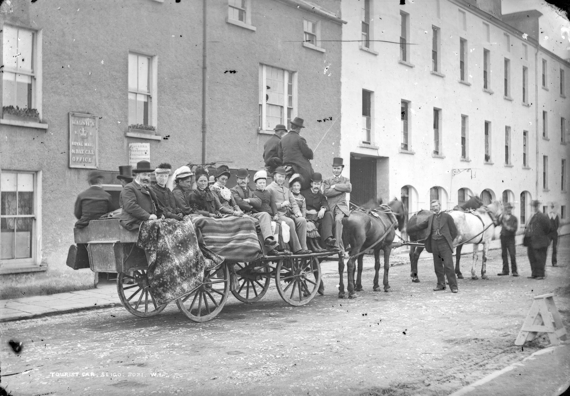 Walshs Royal Mail and Day Car (7220471568)