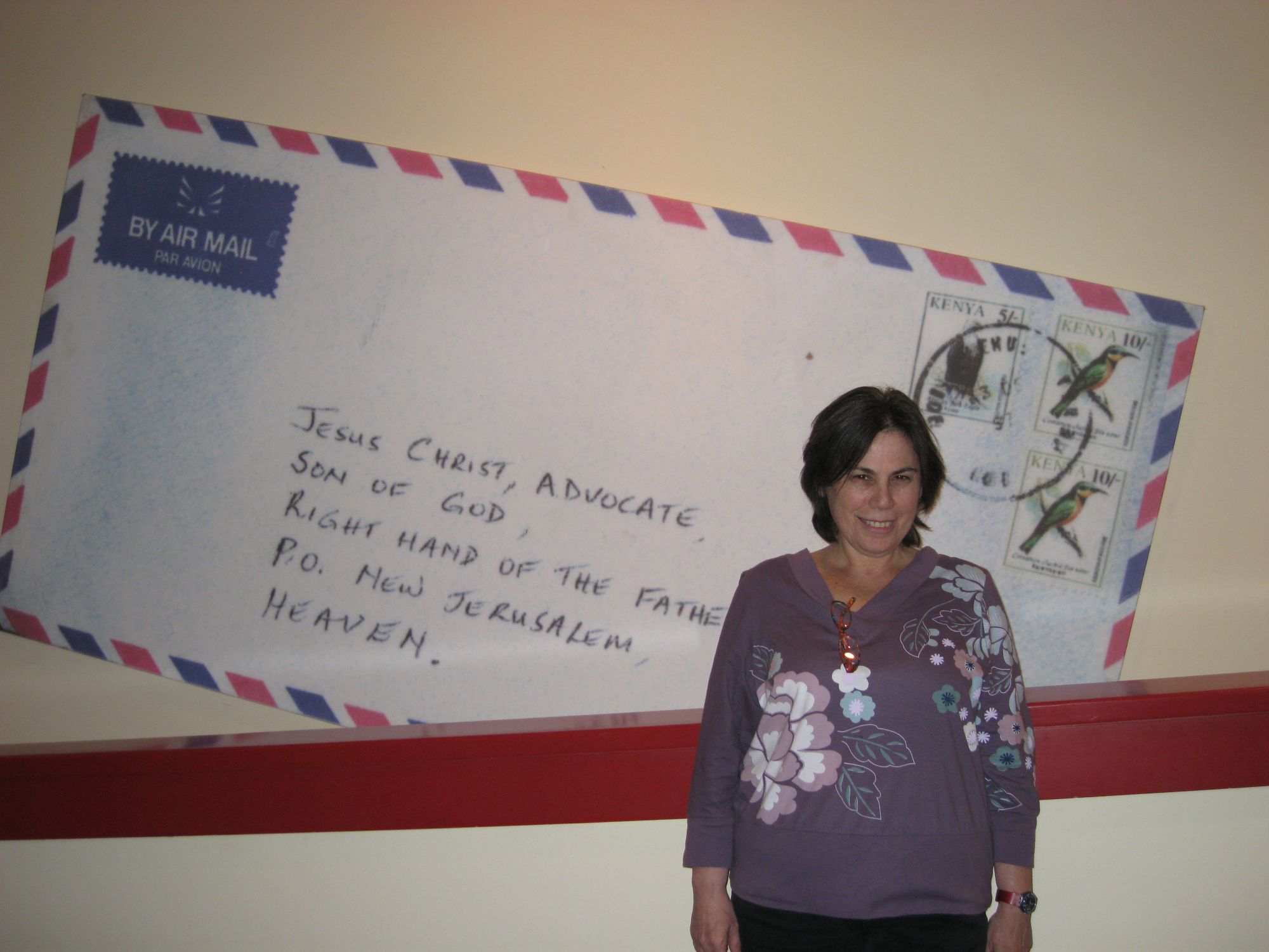 Dvora Bochman with a letter to God