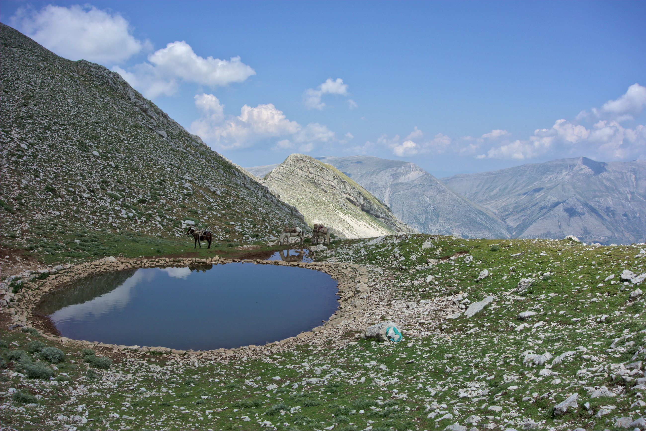 Dew pond at Lunxhërisë Mountain