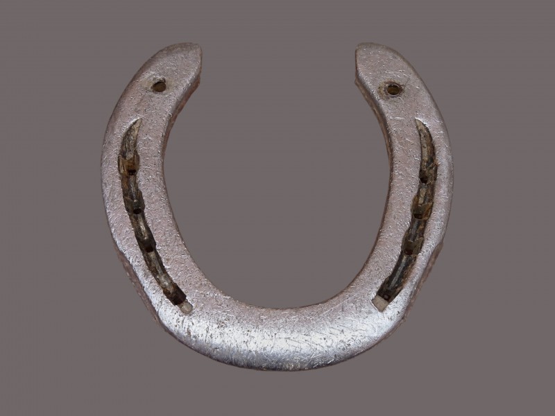 Used horseshoe (outside) J3