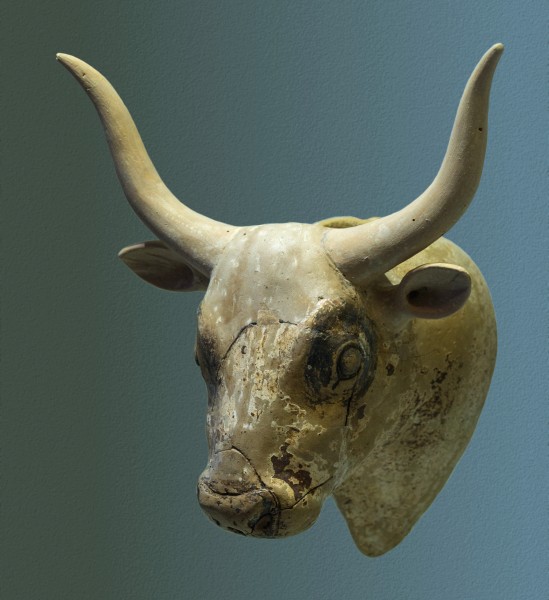 White Bull's head rhyton archmus Heraklion