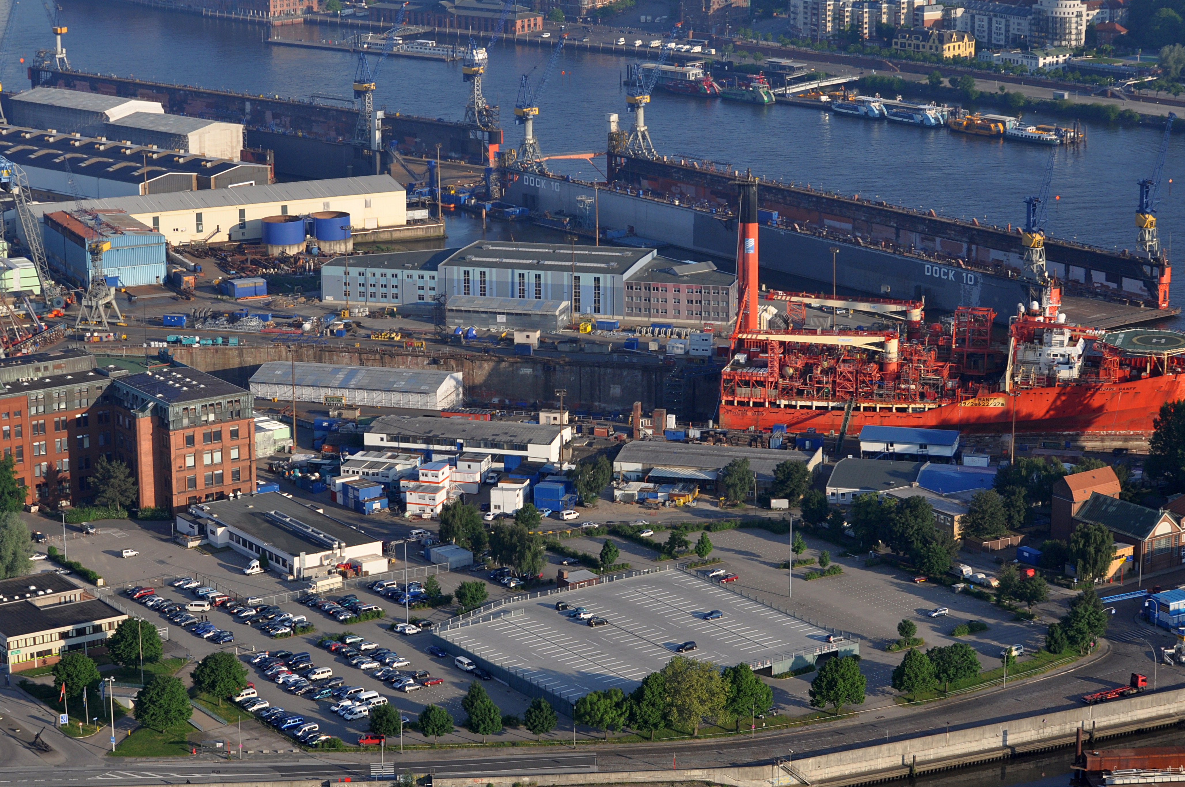 Blohm + Voss (Hamburg-Steinwerder).Dock Elbe 17.phb.ajb