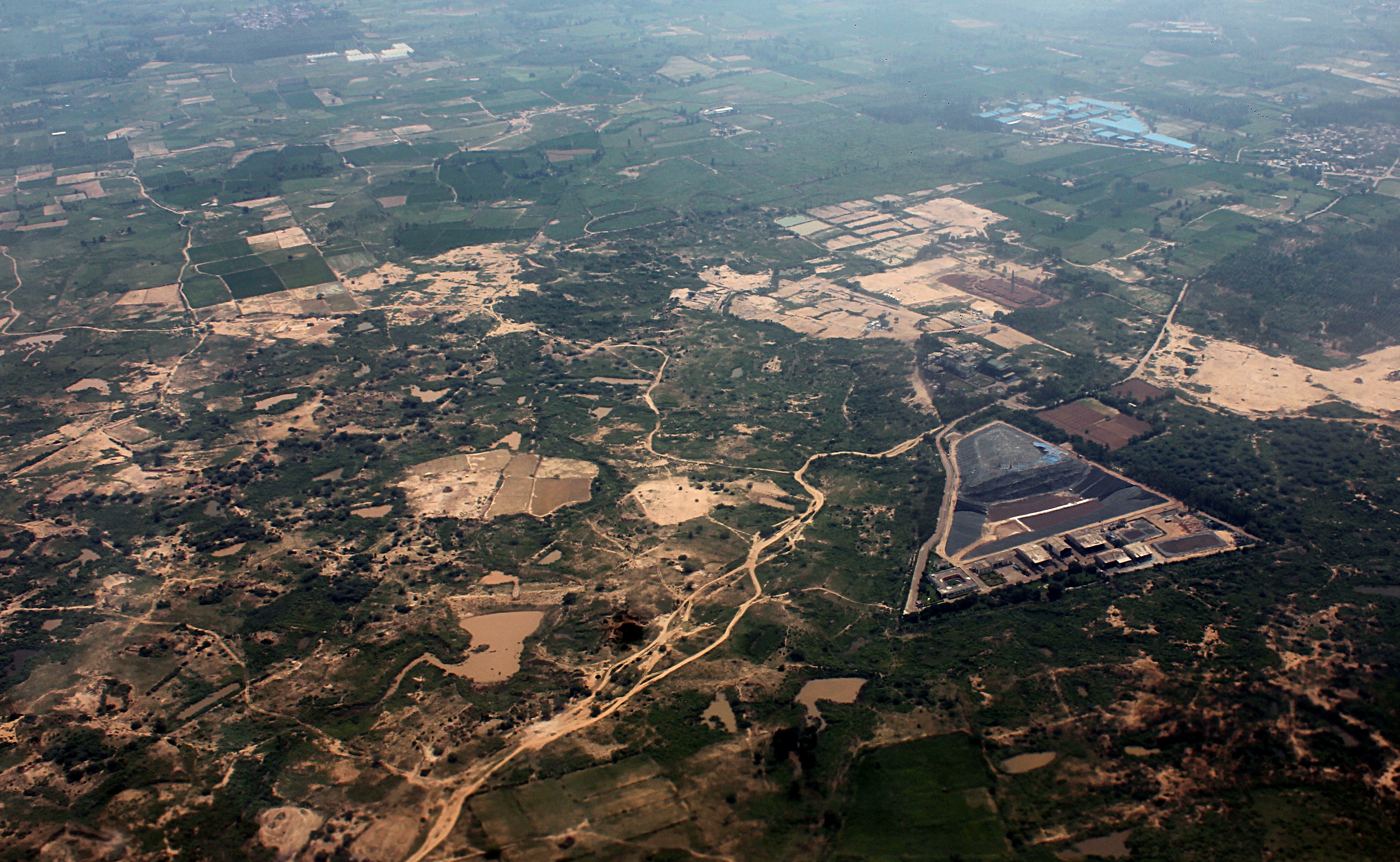 Chandigarh and surrounding aerial photo 04-2016 img3