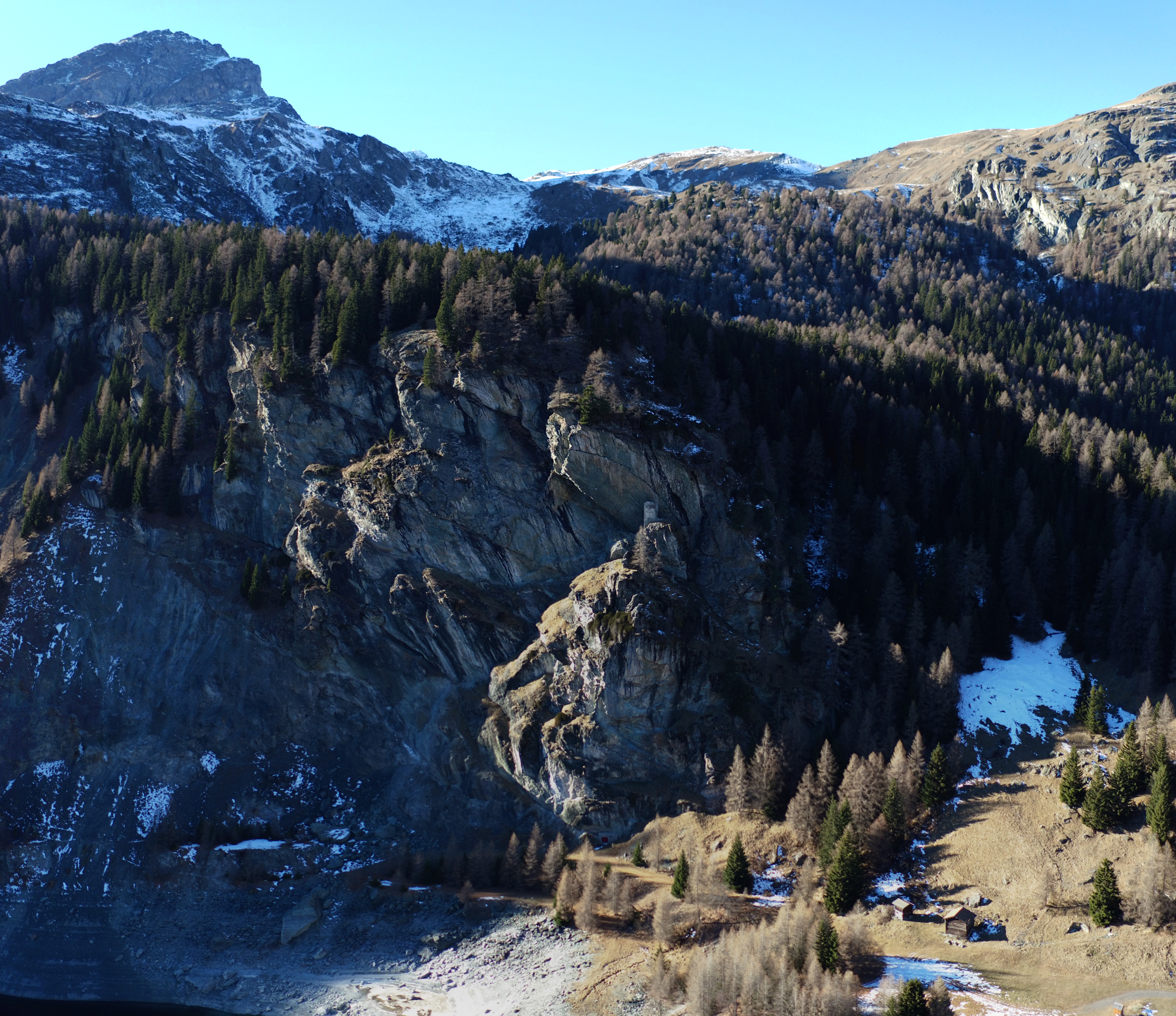 Marmels Castle, aerial photography 10