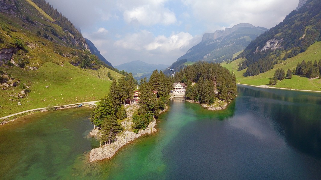 2016-08-31 16-05-57 1128.0 Switzerland Kanton Appenzell Innerrhoden Wasserauen Seealpsee