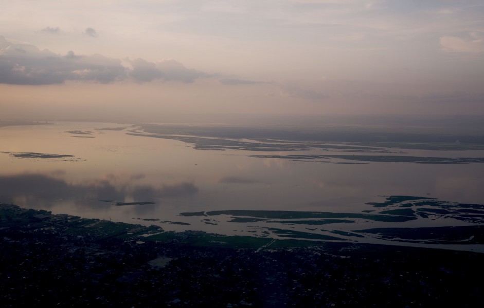 26 novembre 2014. Kinshasa, RD Congo. Le fleuve Congo (4 700 km de longueur et un débit de 41 000 m³-s). (16964181555)