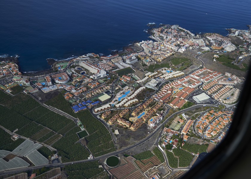 A0221 Tenerife, Playa de La Arena and Los Gigantes aerial view