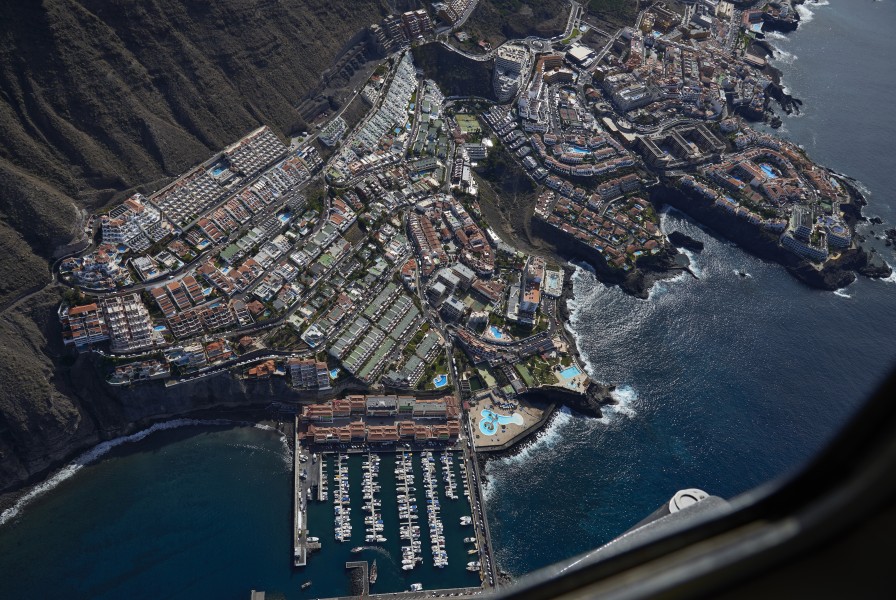 A0345 Tenerife, Los Gigantes aerial view