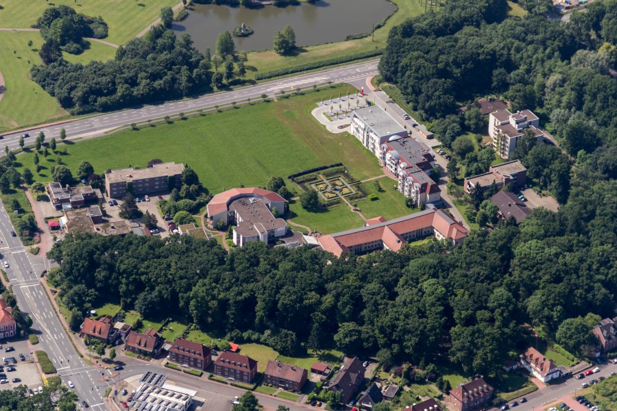 Bad Bentheim, Seniorenzentrum -Am Schlosspark- -- 2014 -- 9545