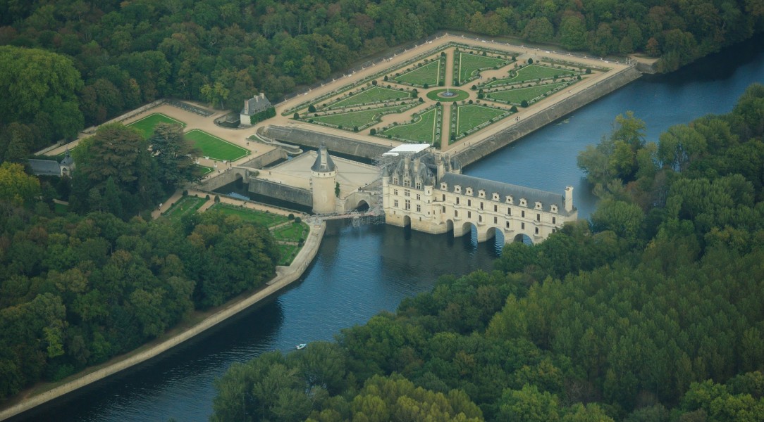 Chenonceau castle, aerial view