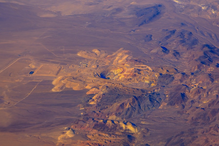 From the air - Miami - Chicago - San Francisco - Vancouver - open pit mine near Hwy 89 & Tonopah dunes, Nevada (12260372326)