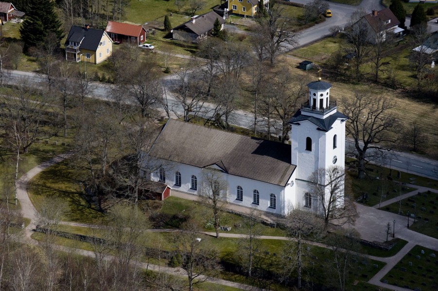 Korsberga kyrka från luften