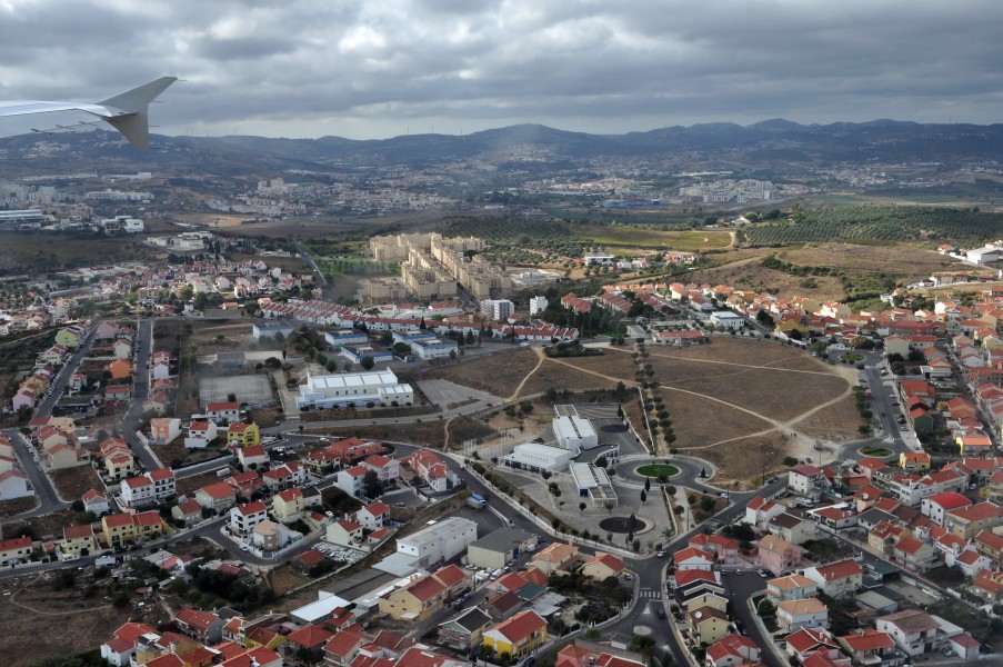 Lissabon aus der Luft beim Anflug (2012-09-22), by Klugschnacker in Wikipedia (6)