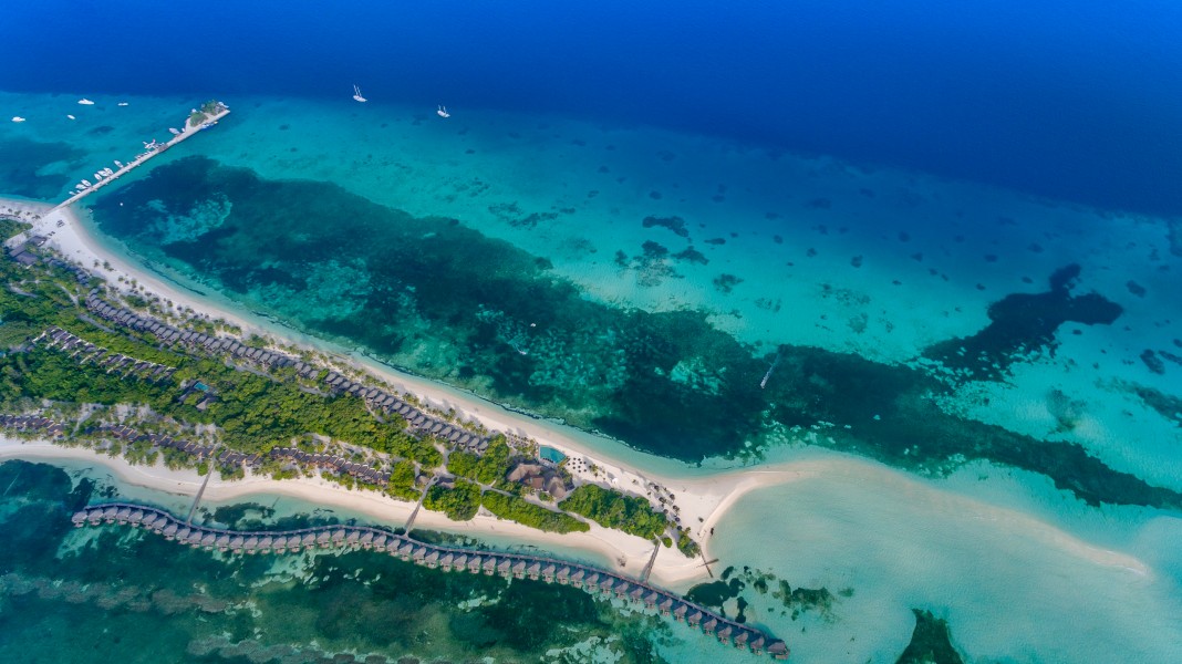 Malediven Atoll Luftbild (28800485916)