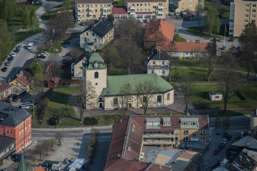Mjölby kyrka från luften