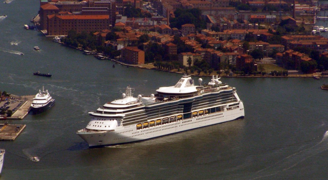 Venezia Serenade of the Seas aerial