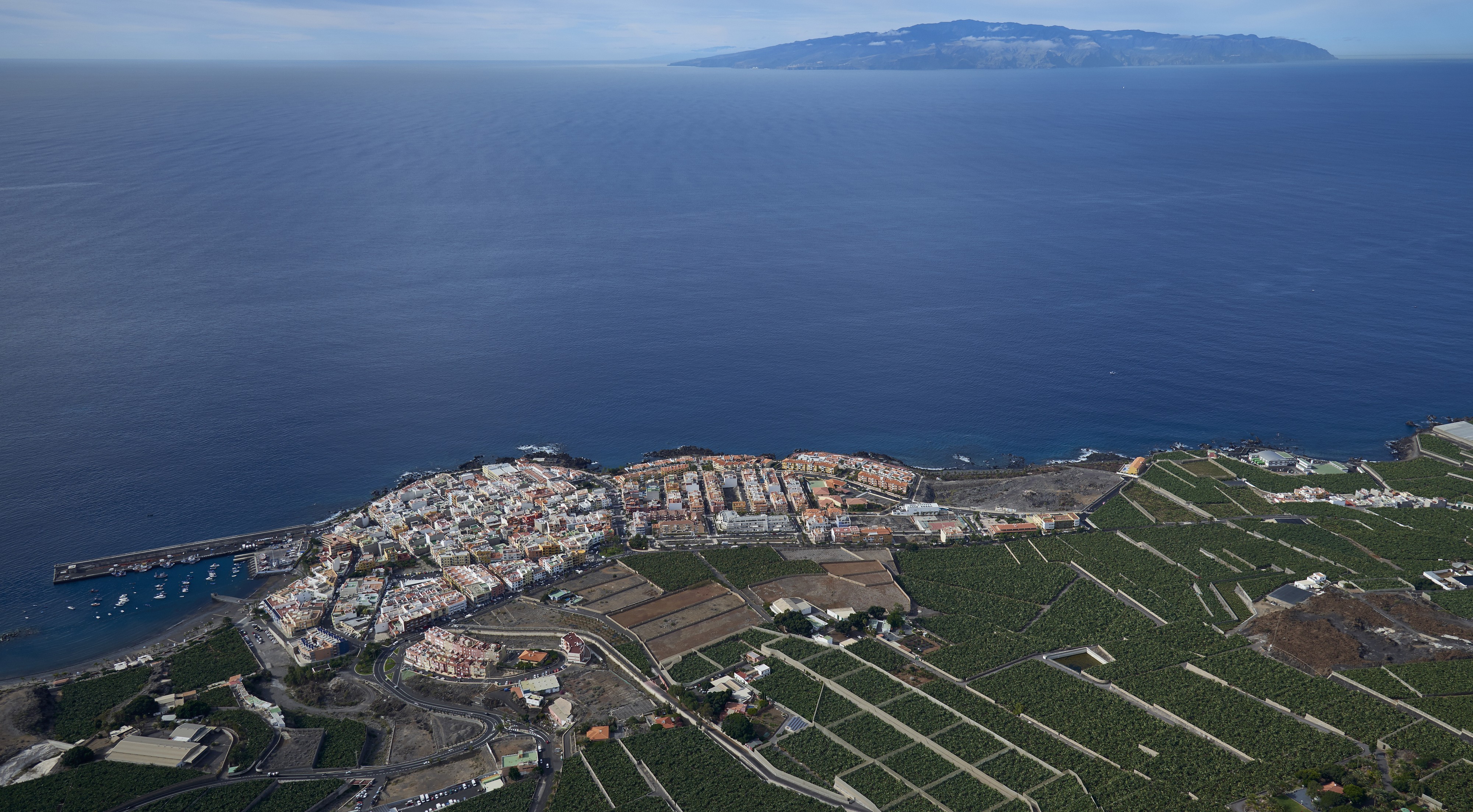 A0200 Tenerife, Playa San Juan aerial view