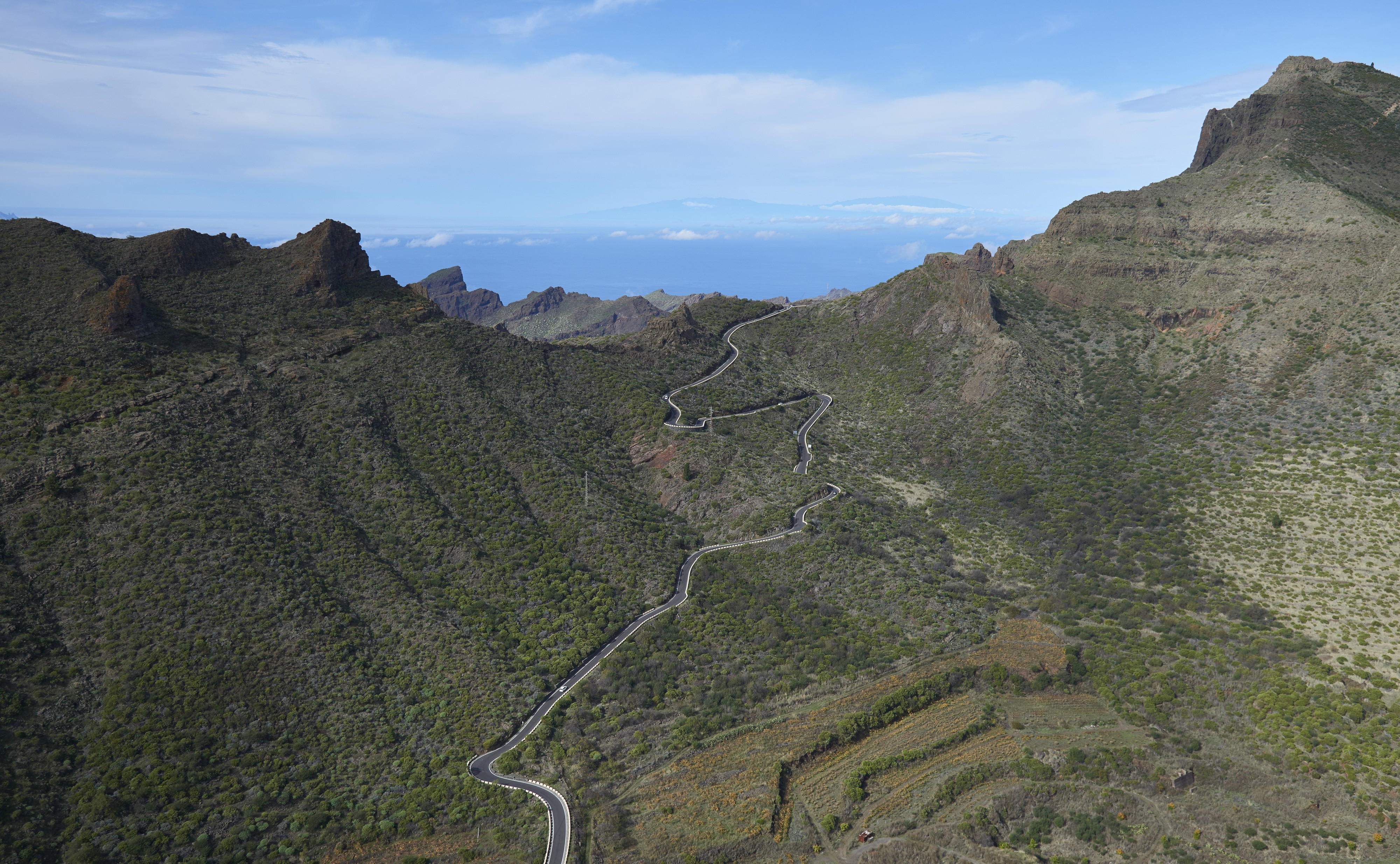 A0251 Tenerife, road in the mountains aerial view