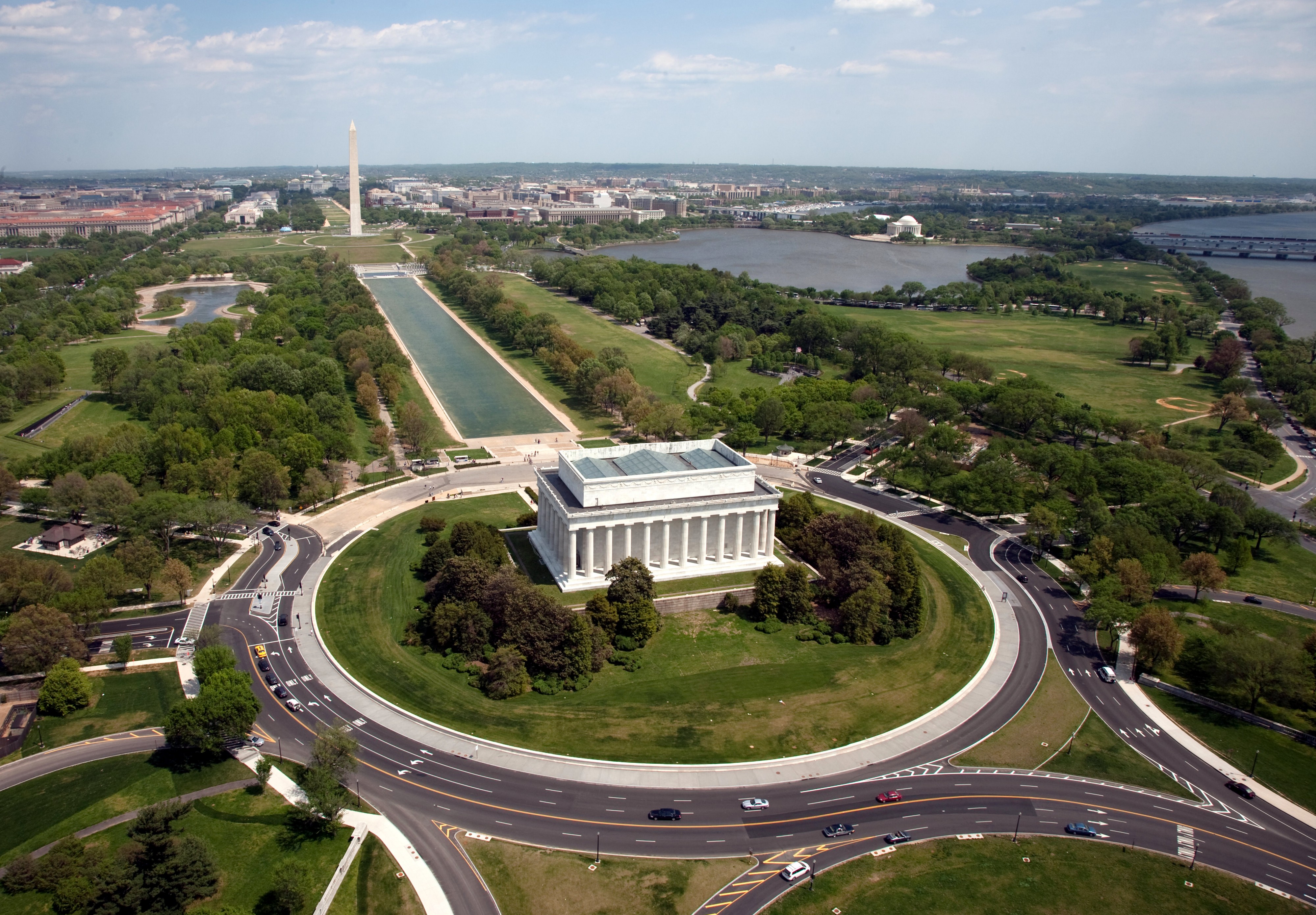 Aerial view of Lincoln Memorial - west side