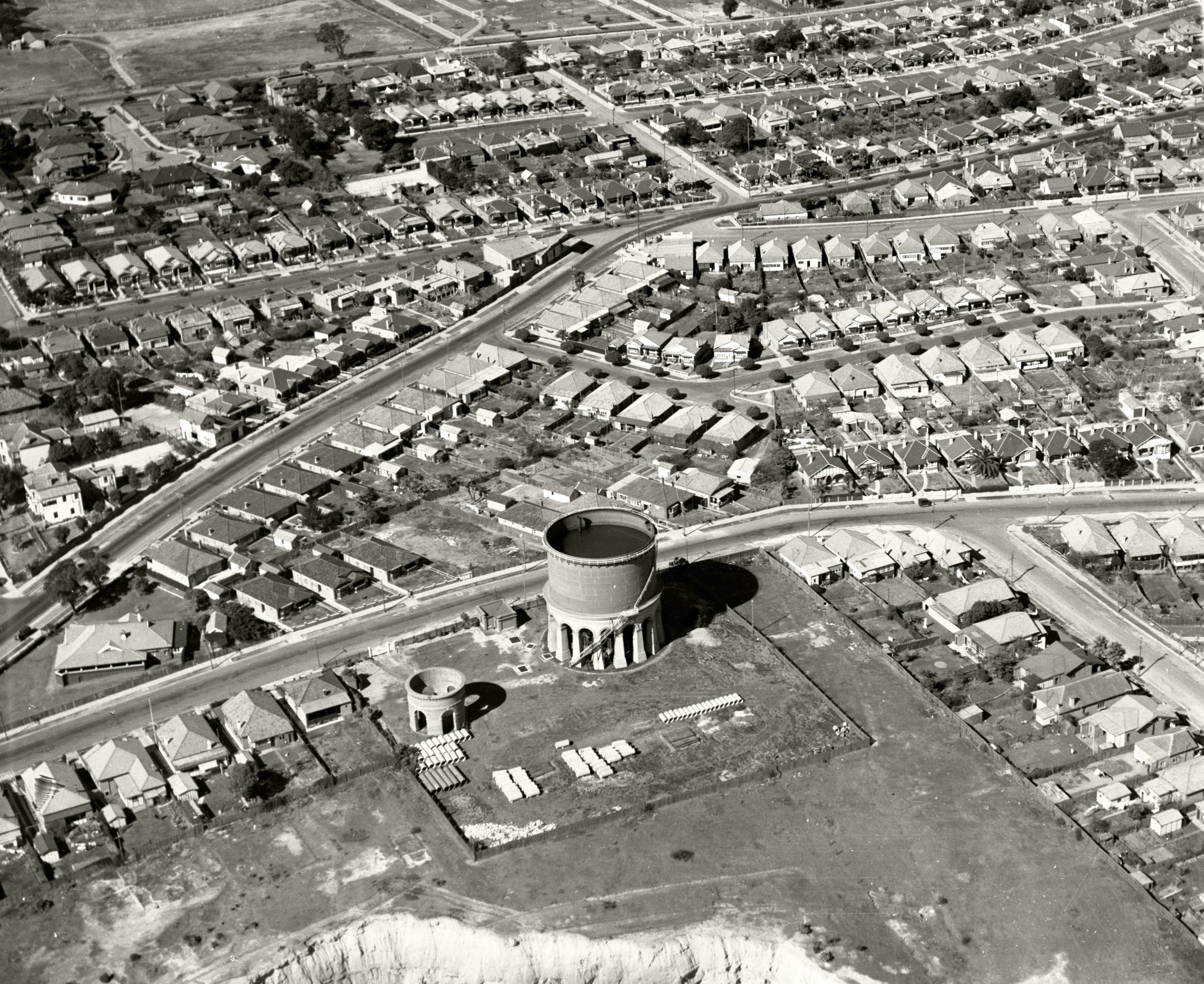 Ashfield Water Storage Tower- 13 August 1936 (19454852355)