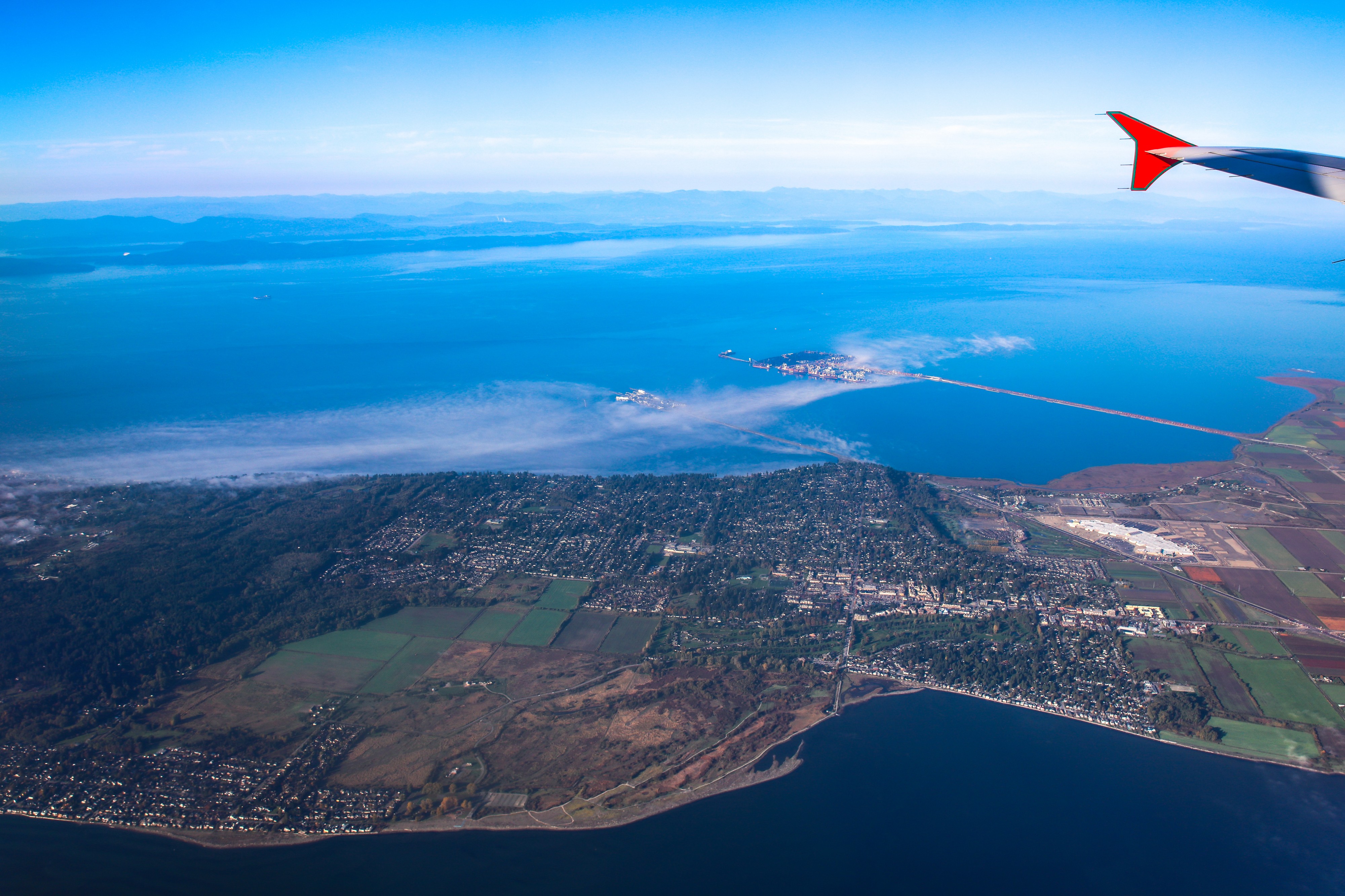 Photo of Flight from LAS to YVR - Point Roberts Wash on the left - BC ...