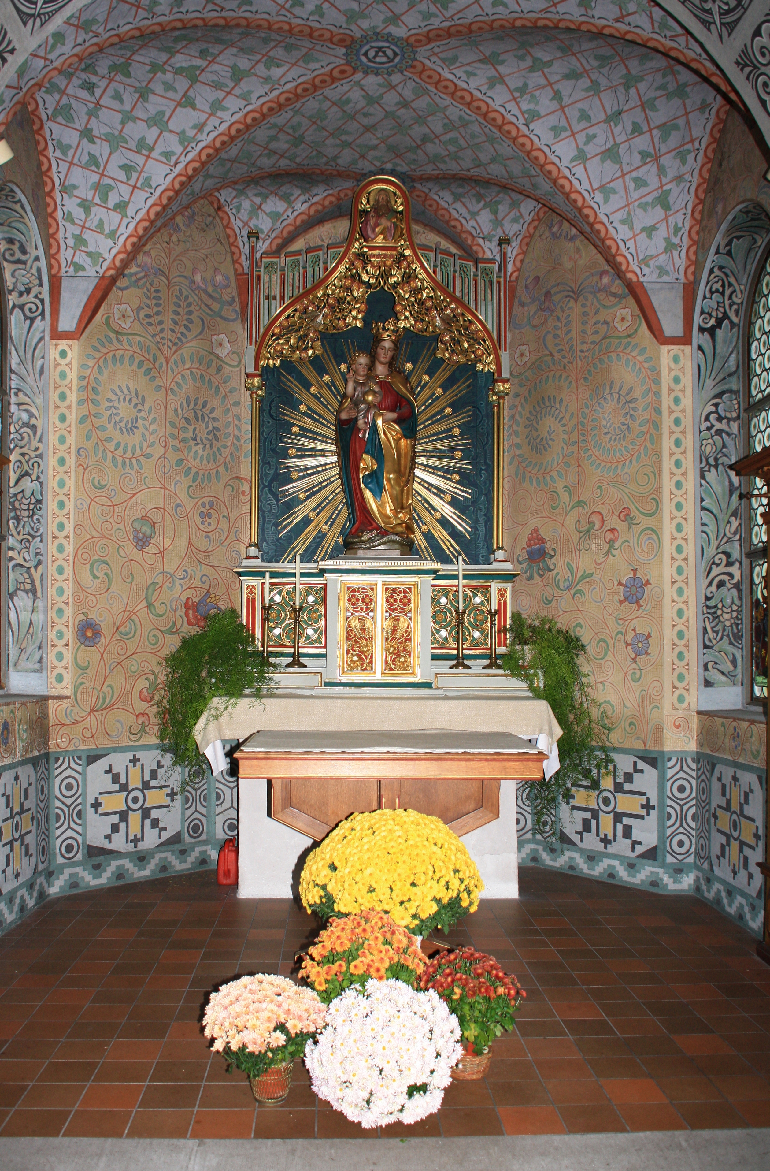 Rapperswil - Stadtpfarrkirche St. Johann - Liebfrauenkapelle Altar IMG 0399