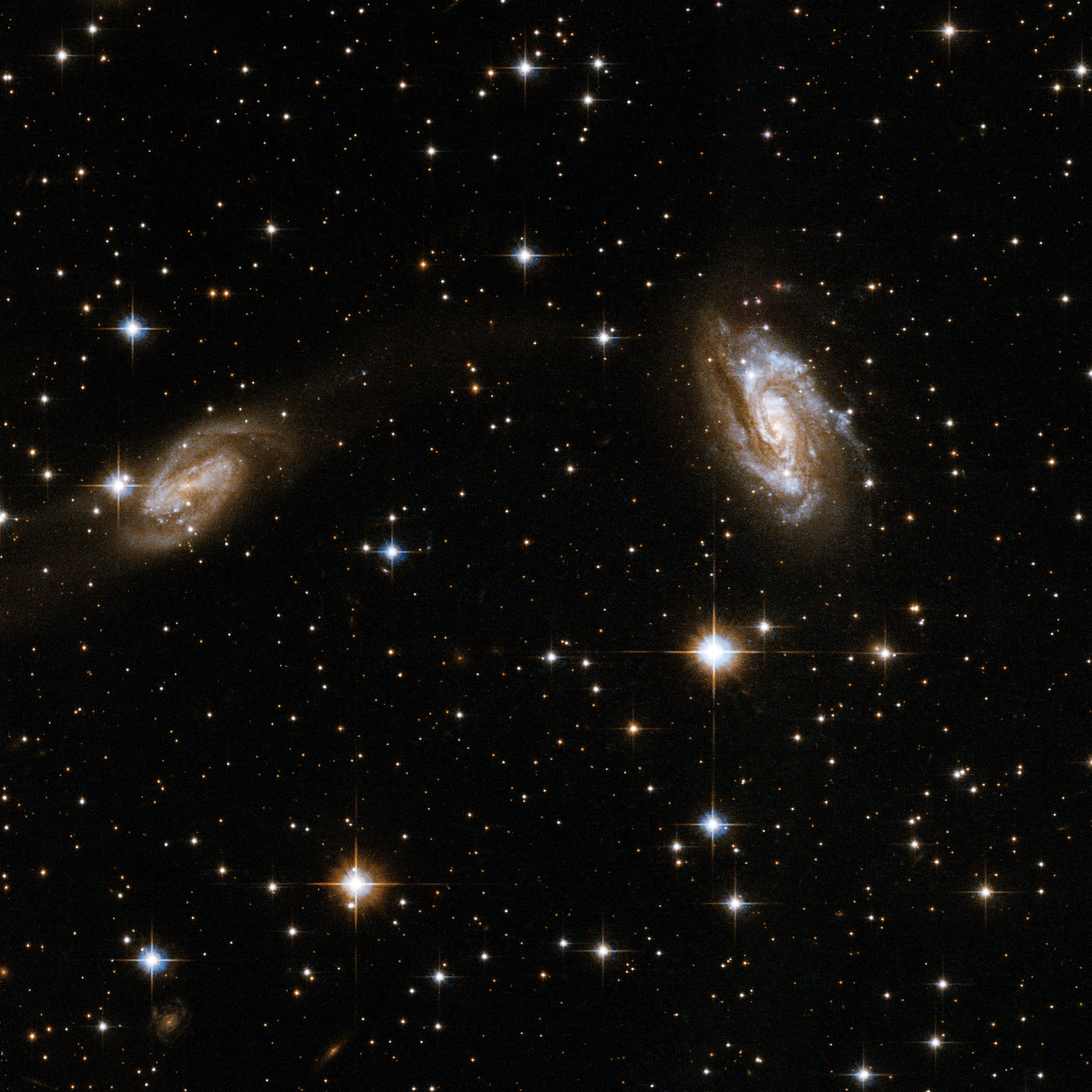 Hubble Interacting Galaxy IRAS 18090 (2008-04-24)