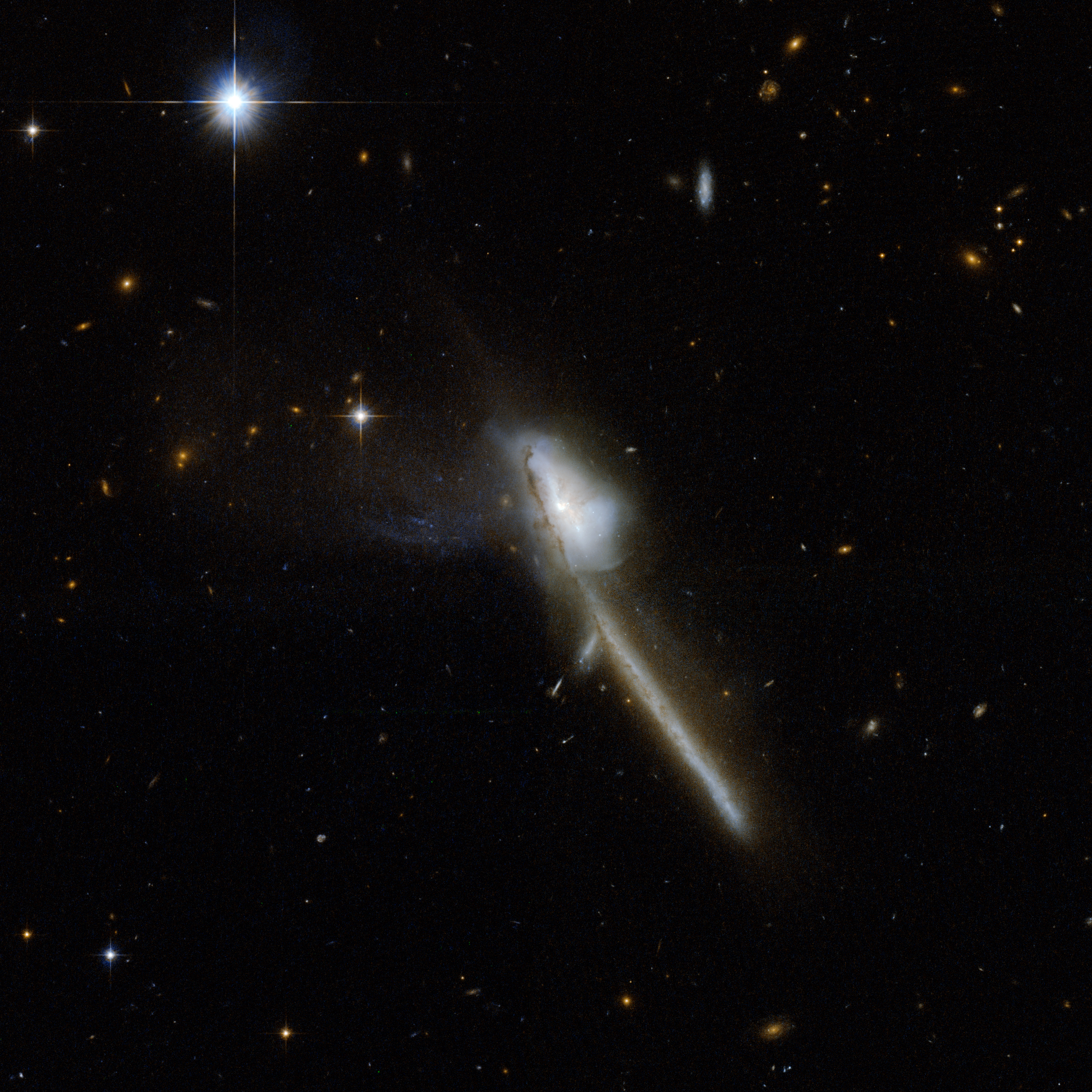 Hubble Interacting Galaxy Mrk 273 (2008-04-24)