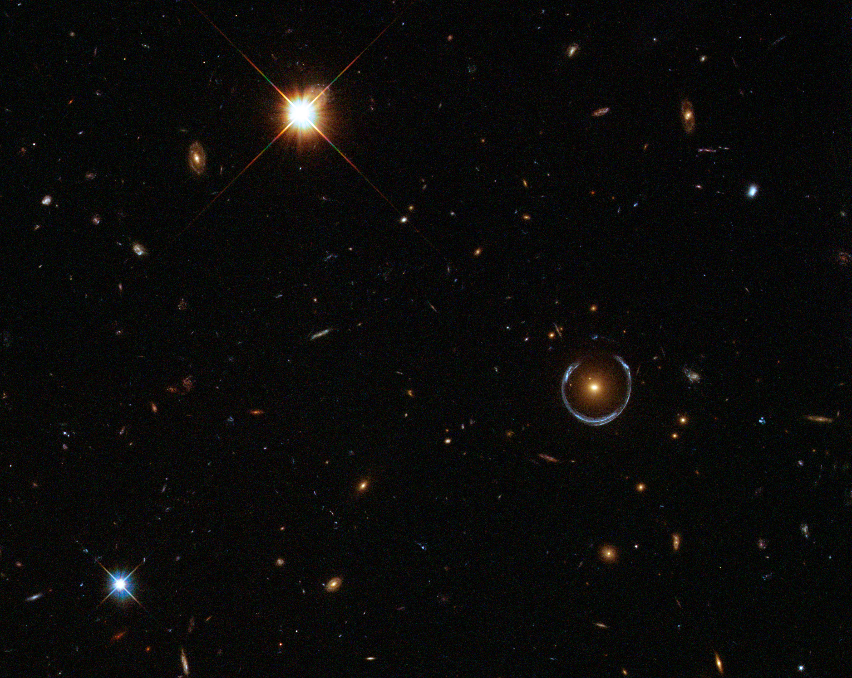 Lensshoe hubble