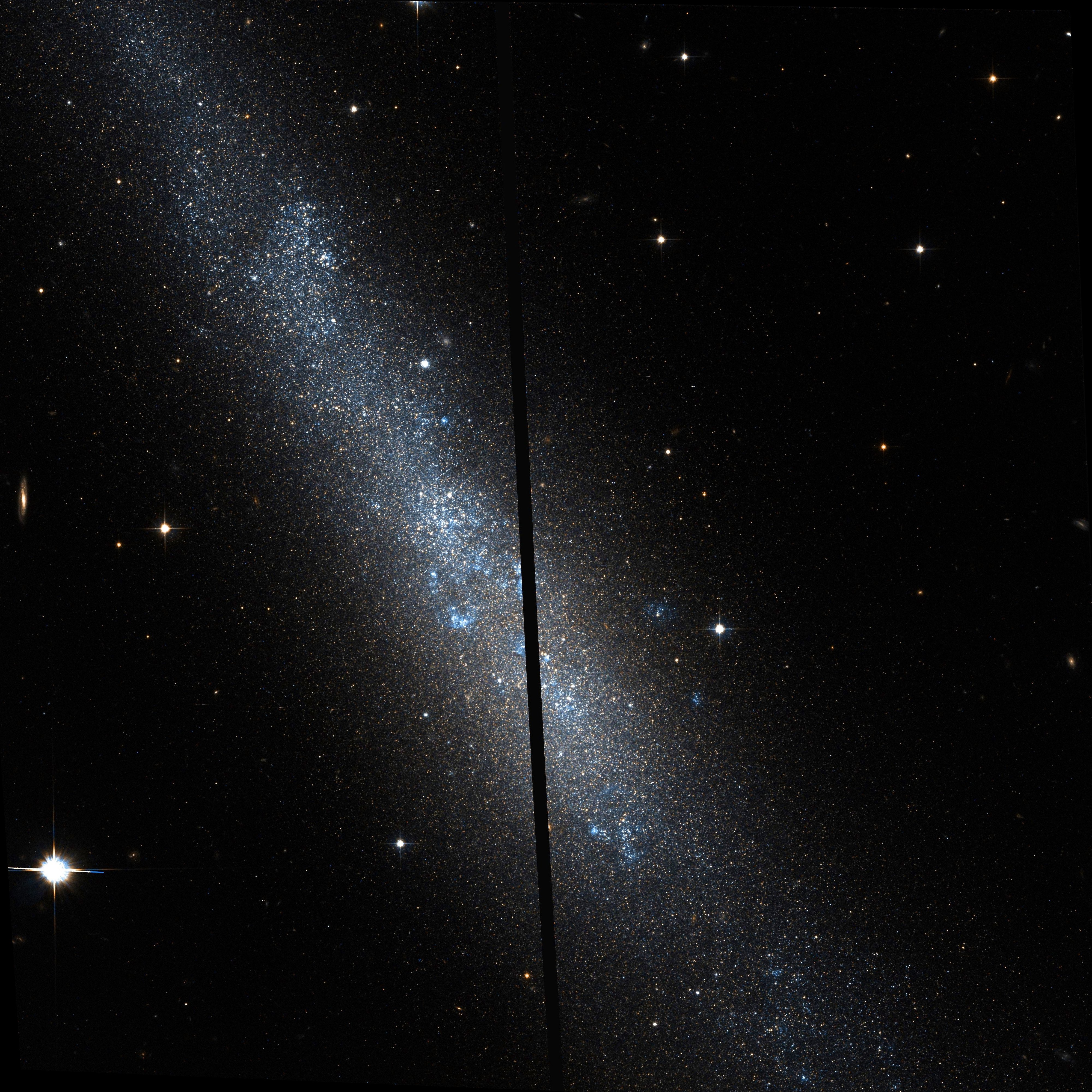 NGC 784 Hubble WikiSky