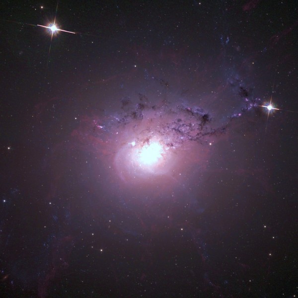 NGC 1275 Hubble WikiSky