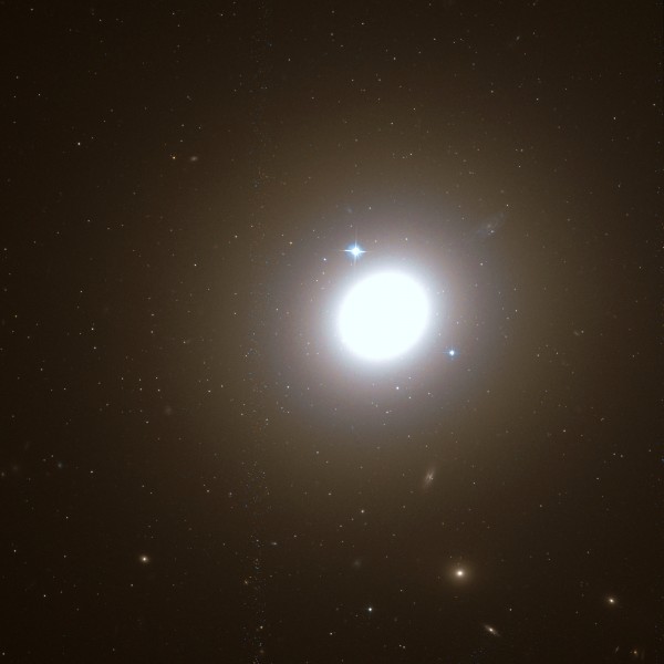 NGC 1399 Hubble WikiSky