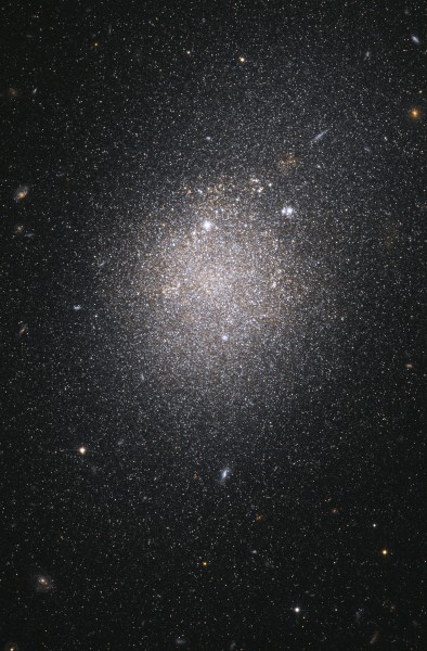 NGC 4163 Hubble