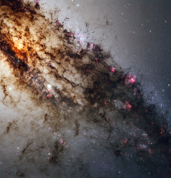 NGC 5128 HST