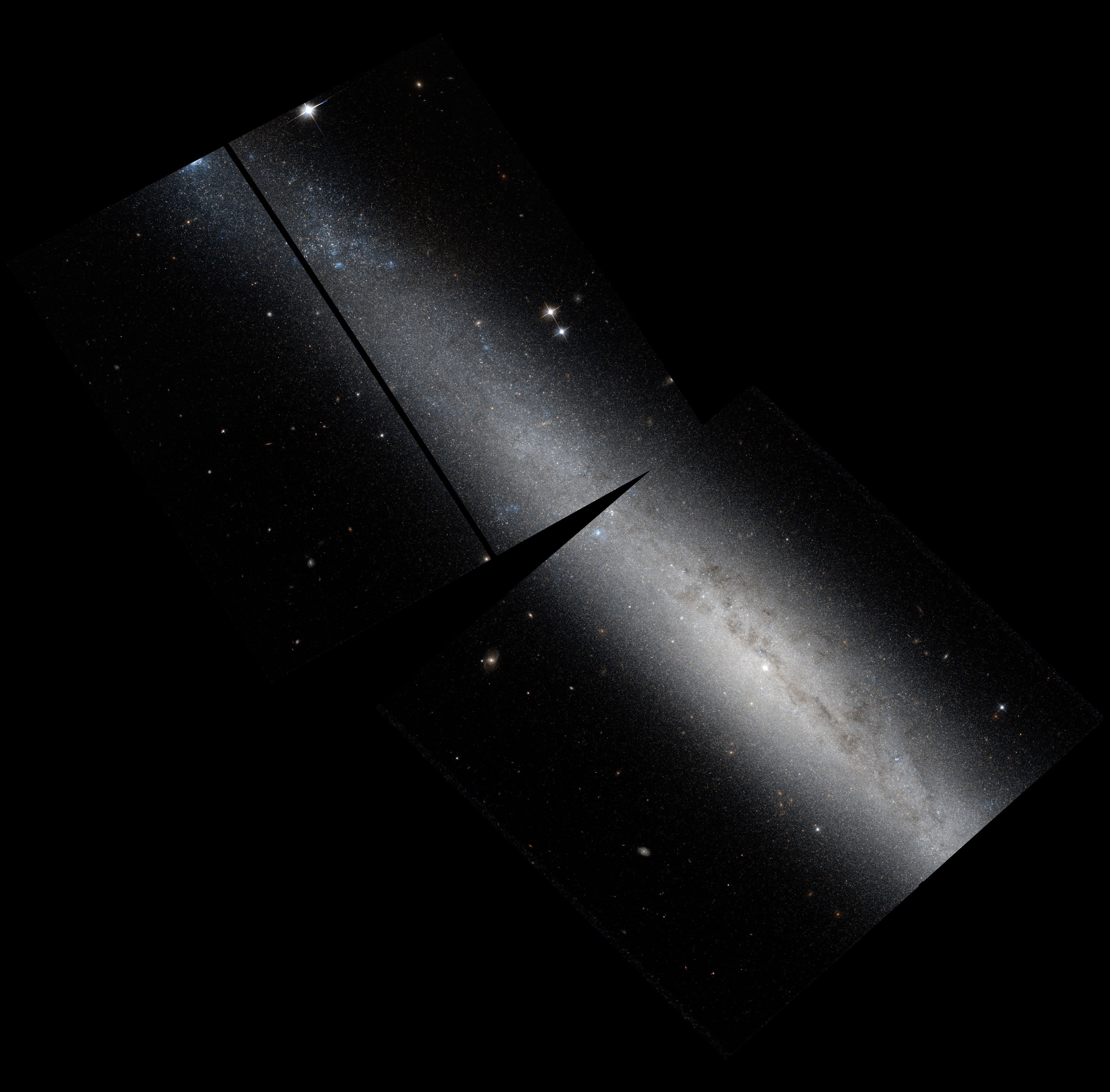 Ngc4244-hst-R814GB606