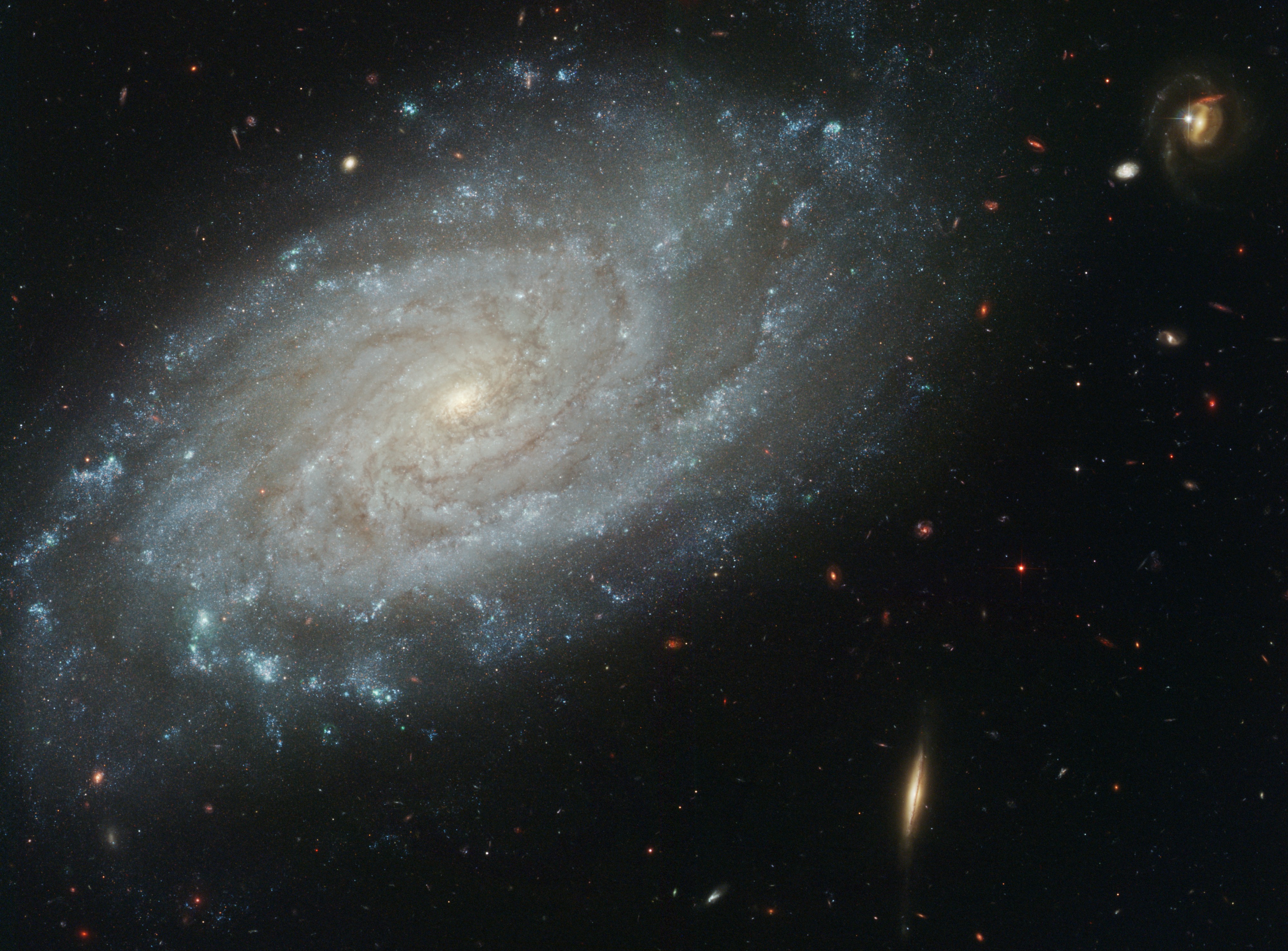 NGC 3370